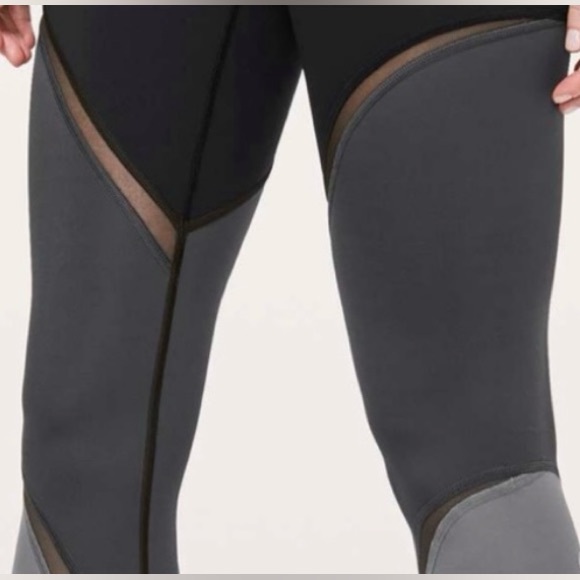 Lululemon Athletica leggings - Picture 2 of 16